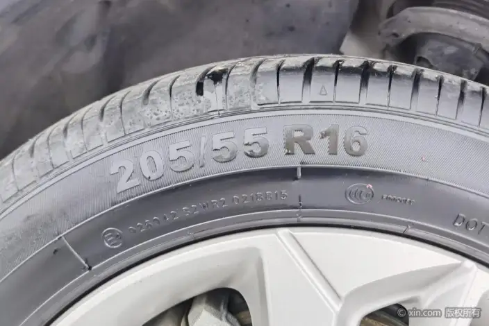 Geely Emgrand GL 2021 Model UP 1.4T CVT Ling Shang Model – фото 9