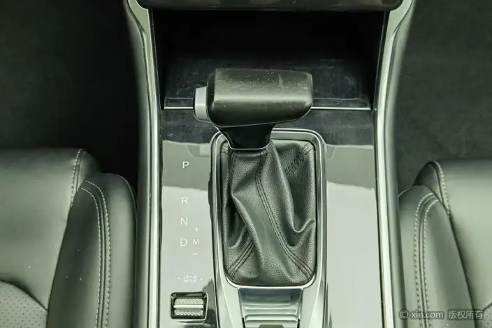 Changan CS75 2021 Model Rong Shine Million Edition 280T DCT Noble Model – фото 15