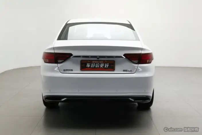 Geely Emgrand GL 2021 Model UP 1.4T CVT Ling Zun Model – фото 3