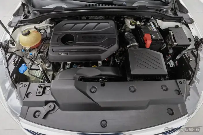 Geely Emgrand GL 2021 Model UP 1.4T CVT Ling Zun Model – фото 5