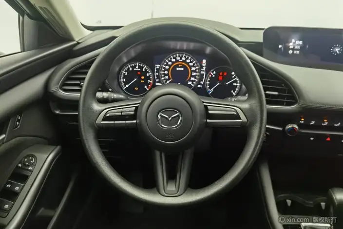 Mazda3 Axela 2021 Model 2.0L Automatic Zhi Engine Edition – фото 15