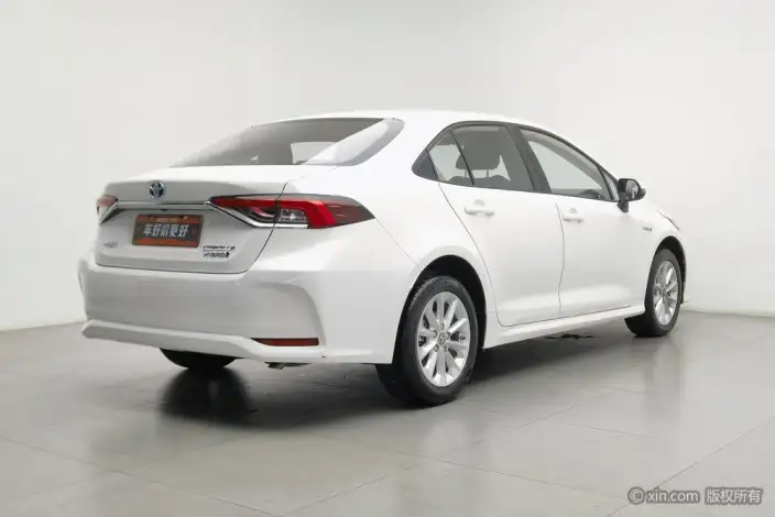 Toyota Corolla 2021 Model Hybrid 1.8L E-CVT Elite Edition – фото 4