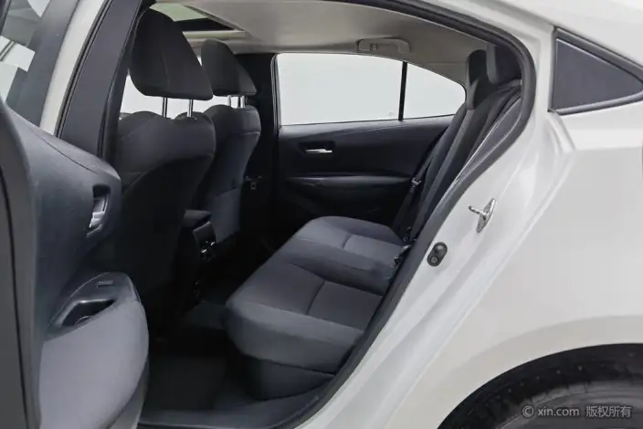Toyota Corolla 2021 Model Hybrid 1.8L E-CVT Elite Edition – фото 19