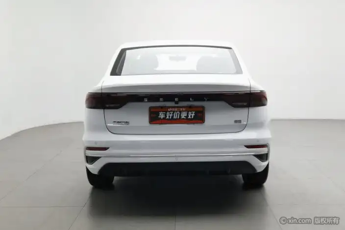 Geely Emgrand 2022 Model No. 4 Gen 1.5L CVT Noble Model – фото 3