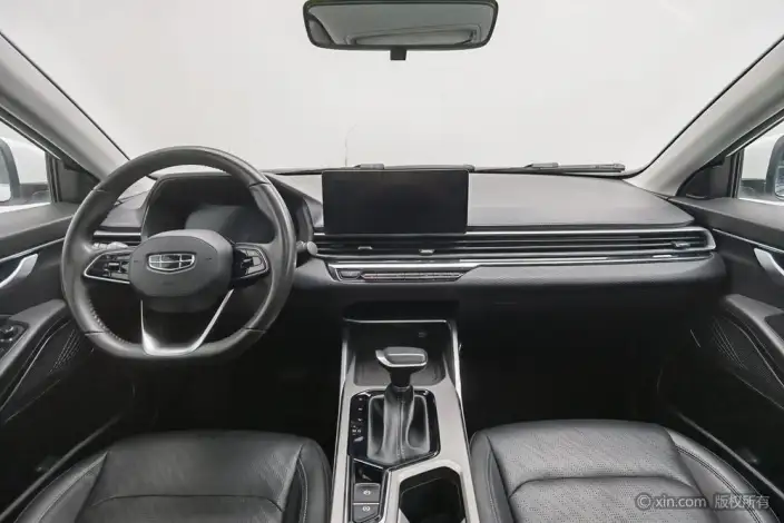 Geely Emgrand 2022 Model No. 4 Gen 1.5L CVT Noble Model – фото 13
