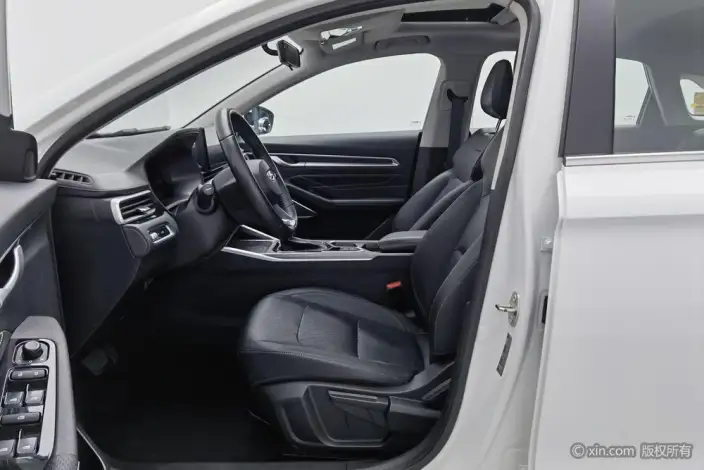 Geely Emgrand 2022 Model No. 4 Gen 1.5L CVT Noble Model – фото 17