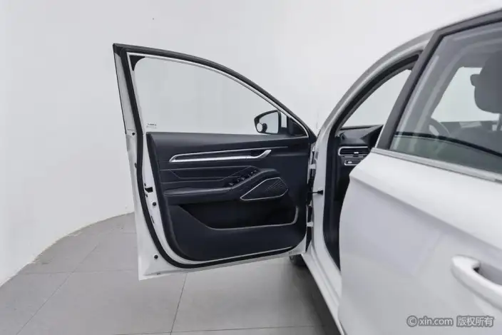 Geely Emgrand 2022 Model No. 4 Gen 1.5L CVT Noble Model – фото 21