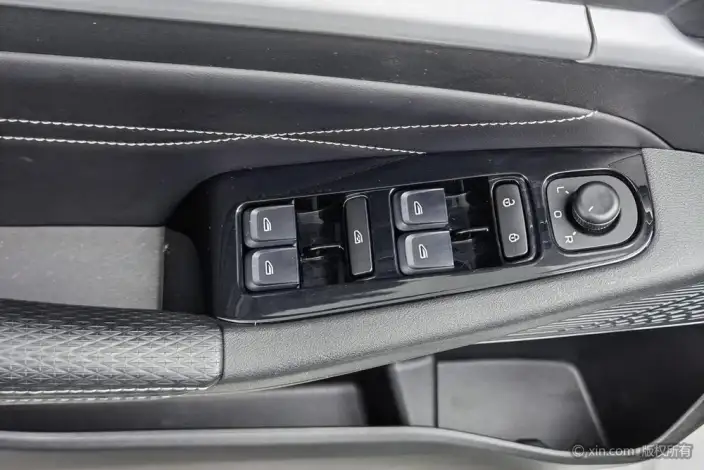 Geely Emgrand 2022 Model No. 4 Gen 1.5L CVT Noble Model – фото 22