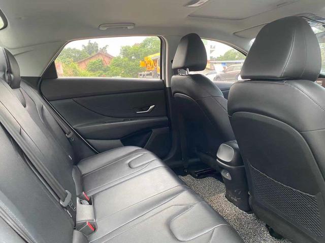 Hyundai Elantra 2021 1.5L CVT GLX Elite – фото 4