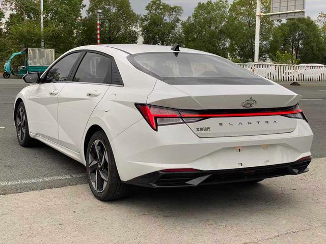 Hyundai Elantra 2021 1.5L CVT GLX Elite – фото 8