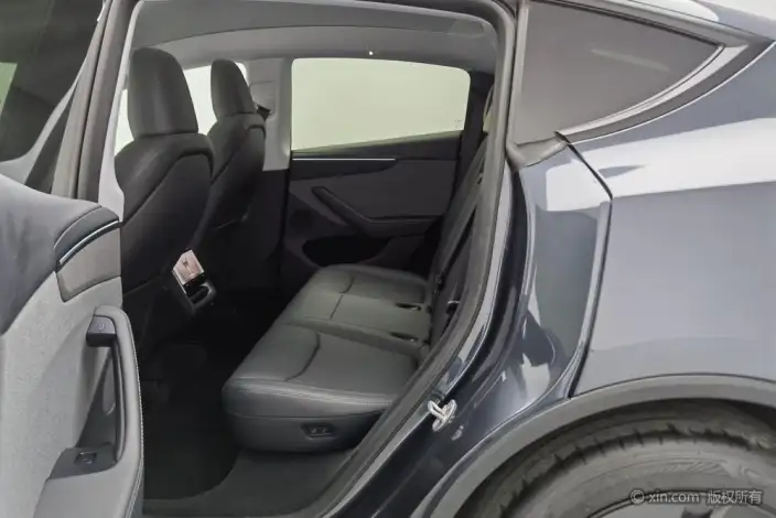 Model Y 2025 Model Rear-wheel drive version – фото 18
