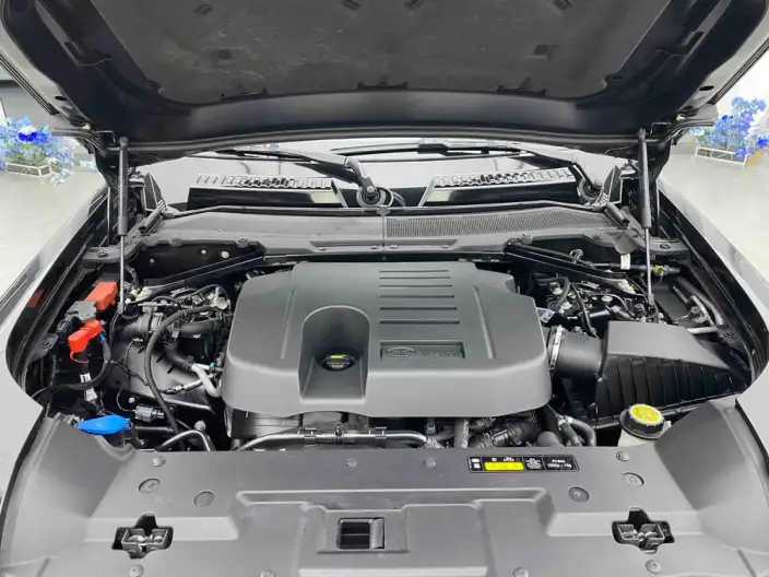 Land Rover Defender 2024 Model 110 3.0T P400 X-Dynamic HSE – фото 6