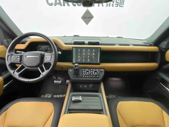 Land Rover Defender 2024 Model 110 3.0T P400 X-Dynamic HSE – фото 28