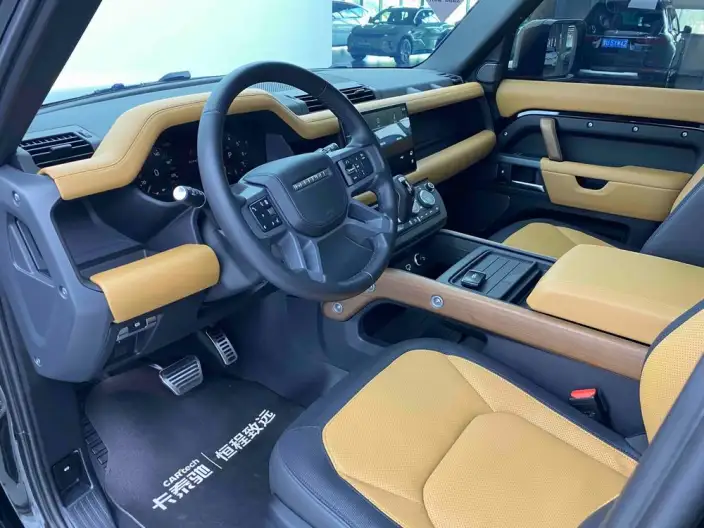 Land Rover Defender 2024 Model 110 3.0T P400 X-Dynamic HSE – фото 38
