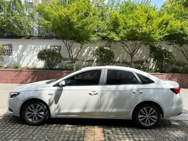 Buick Excelle 2021 1.3T Automatic Mild Hybrid Progress – фото 4