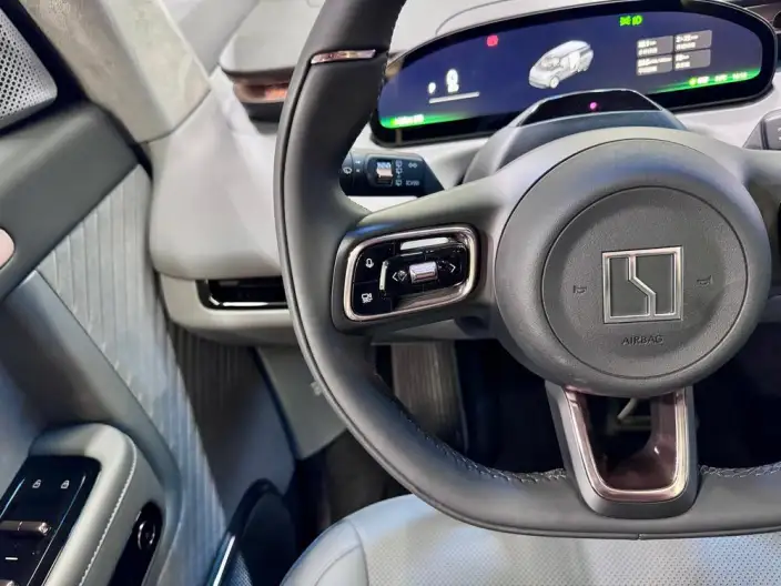 ZEEKR MIX 2025 Model 76kWh Smart Driving Edition – фото 19