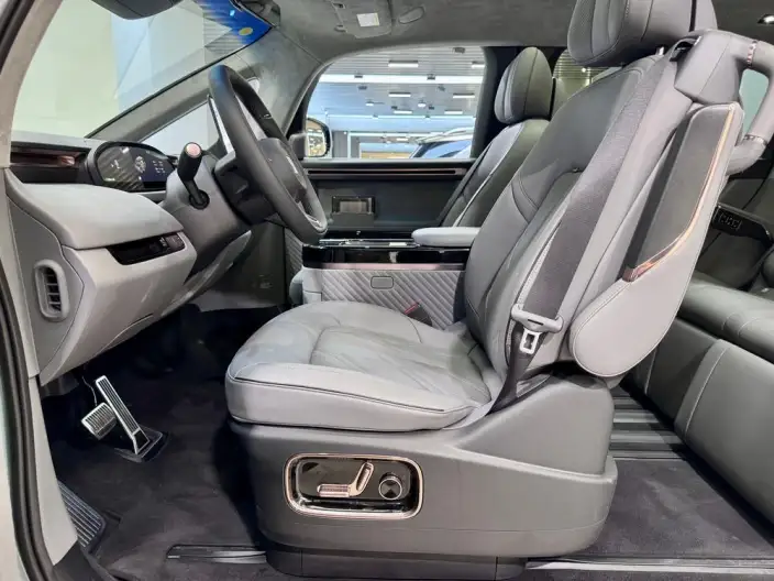 ZEEKR MIX 2025 Model 76kWh Smart Driving Edition – фото 21