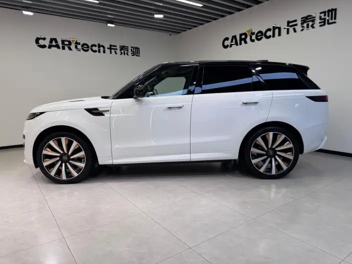 Range Rover Sport 2023 Model 3.0 L6 DYNAMIC SE – фото 4