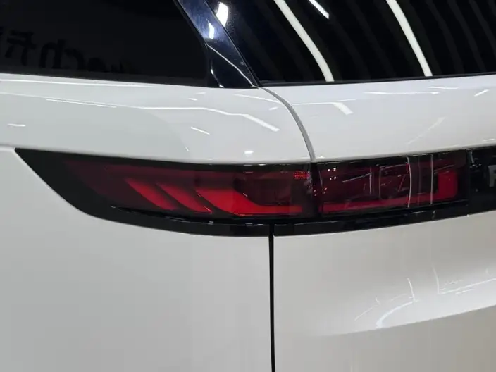 Range Rover Sport 2023 Model 3.0 L6 DYNAMIC SE – фото 10