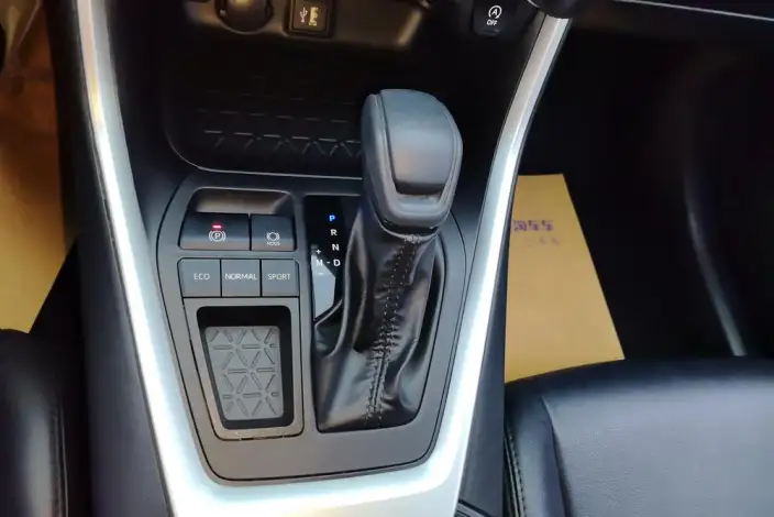Toyota Wildlander 2024 Model 2.0L 2WD Leading version – фото 14