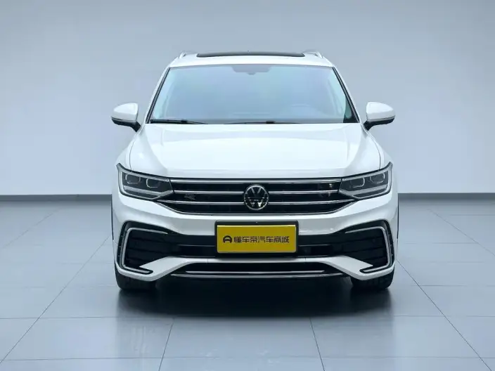 Volkswagen Tiguan L 2022 Model 330TSI Automatic 2WD R-Line Enjoy the version more – фото 2
