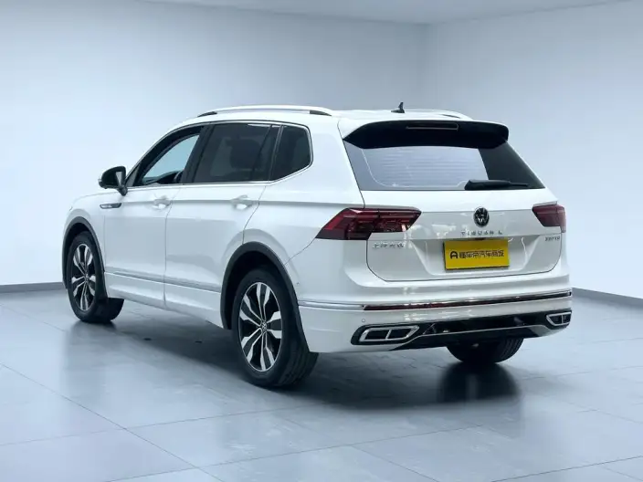 Volkswagen Tiguan L 2022 Model 330TSI Automatic 2WD R-Line Enjoy the version more – фото 5