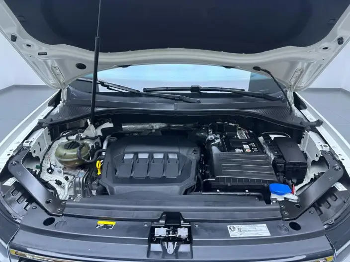 Volkswagen Tiguan L 2022 Model 330TSI Automatic 2WD R-Line Enjoy the version more – фото 10