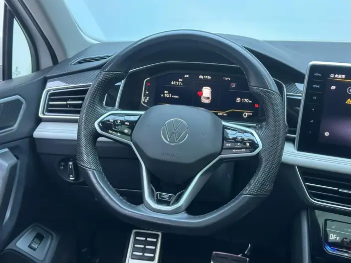 Volkswagen Tiguan L 2022 Model 330TSI Automatic 2WD R-Line Enjoy the version more – фото 16