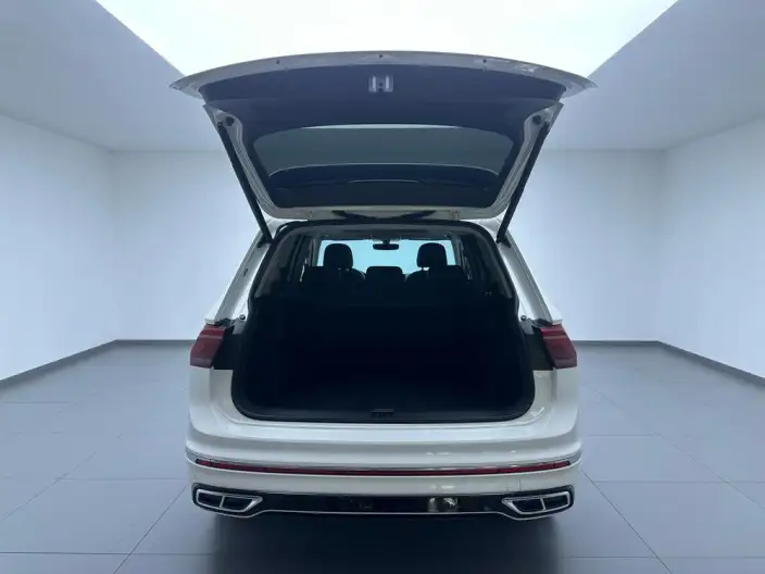 Volkswagen Tiguan L 2022 Model 330TSI Automatic 2WD R-Line Enjoy the version more – фото 20