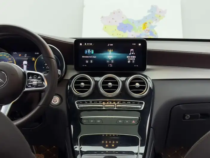 Mercedes-Benz GLC 2021 Model GLC 260 L 4MATIC Dynamic Model – фото 6