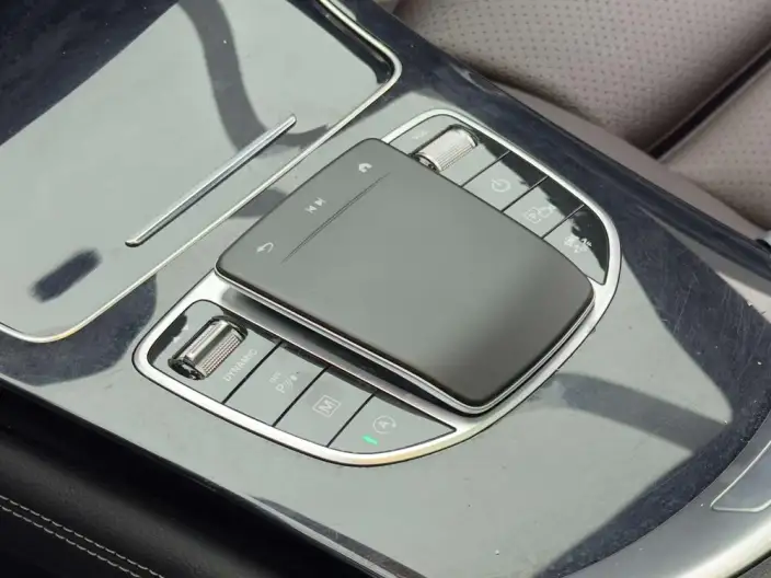 Mercedes-Benz GLC 2021 Model GLC 260 L 4MATIC Dynamic Model – фото 11