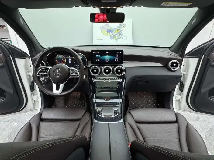 Mercedes-Benz GLC 2021 Model GLC 260 L 4MATIC Dynamic Model – фото 13