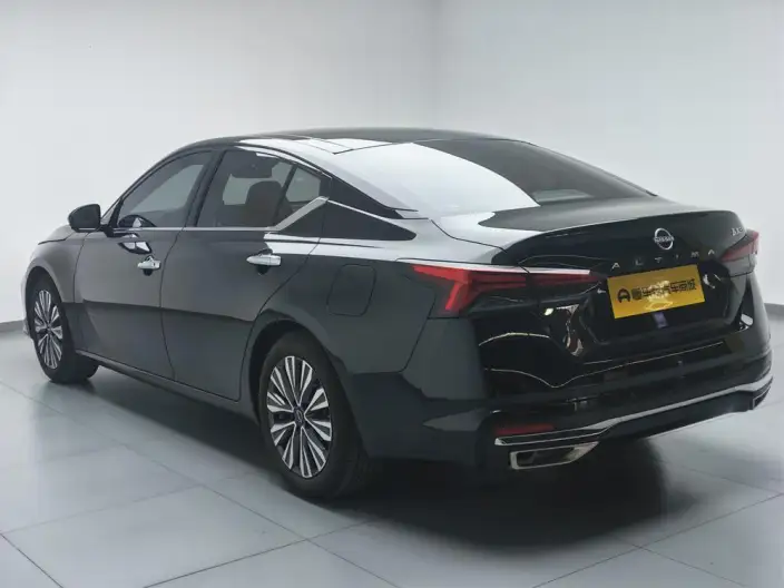 Nissan Teana 2022 Model 2.0L XL-Upr Premium Edition – фото 5