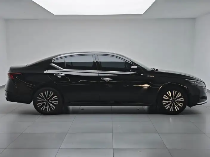Nissan Teana 2022 Model 2.0L XL-Upr Premium Edition – фото 8