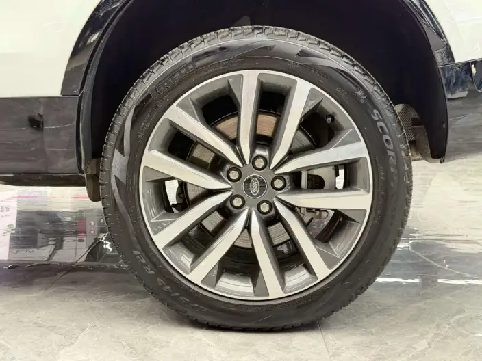 Land Rover Discovery 2024 Model 360PS R-Dynamic SE – фото 4