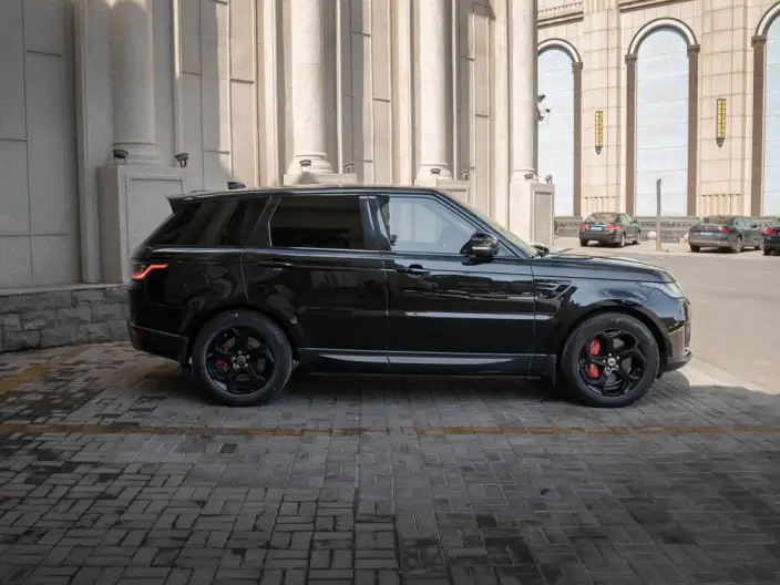 Land Rover Range Rover Sport PHEV 2020 Model P400e SE – фото 6