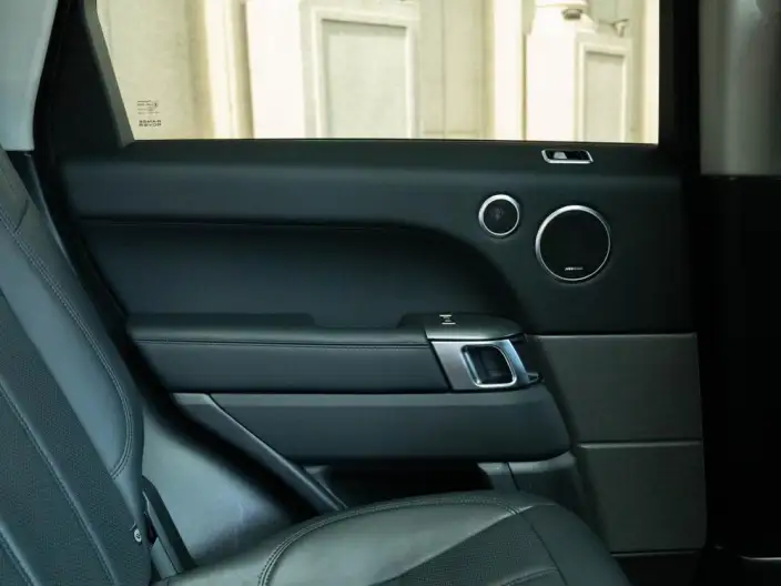 Land Rover Range Rover Sport PHEV 2020 Model P400e SE – фото 7