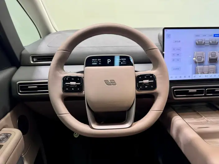 Li Auto MEGA 2025 Model Home Family Special Edition – фото 19