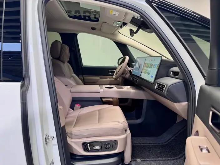 Li Auto MEGA 2025 Model Home Family Special Edition – фото 29