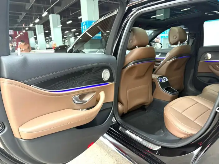 Mercedes-Benz E-Class 2023 Model E 260 L Sports sedan – фото 14