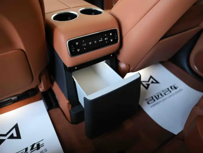 Li Auto L9 2024 Model Ultra Edition – фото 12