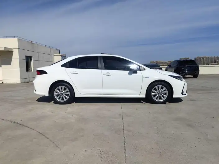 Toyota Corolla 2024 Model Intelligent Hybrid 1.8L E-CVT Pioneer Edition – фото 6