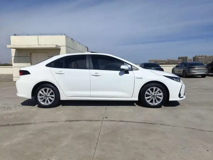 Toyota Corolla 2024 Model Intelligent Hybrid 1.8L E-CVT Pioneer Edition – фото 7