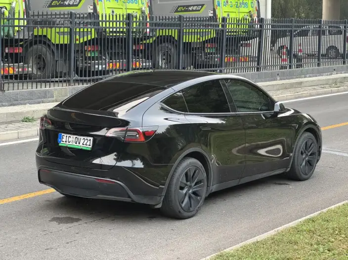 Model Y 2023 Model Long Battery Life Pro All-wheel drive version – фото 7
