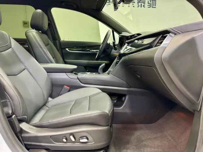 Cadillac XT6 2022 Model 2.0T VI seat 4WD Luxury Model – фото 28