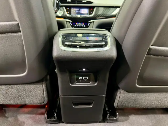 Cadillac XT6 2022 Model 2.0T VI seat 4WD Luxury Model – фото 41