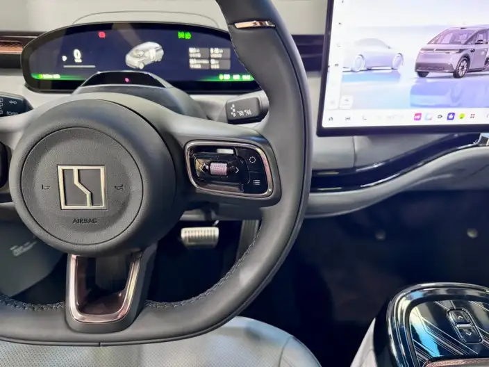 ZEEKR MIX 2025 Model 76kWh Smart Driving Edition – фото 19