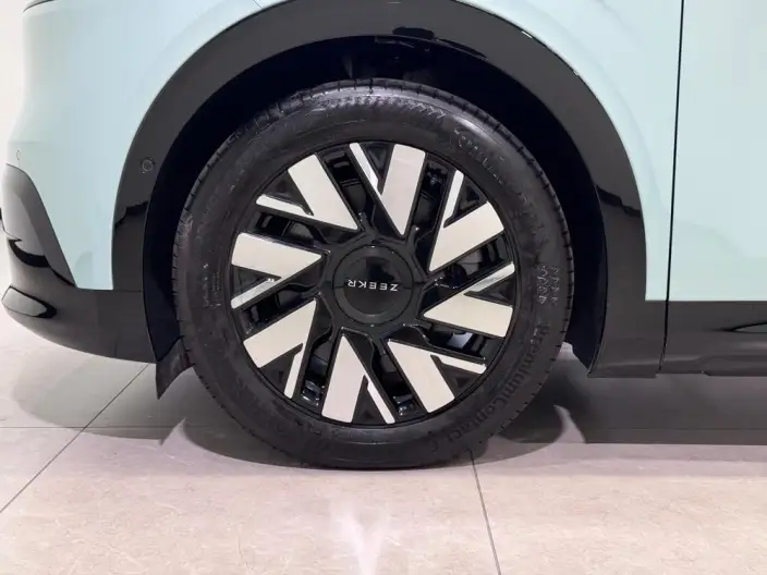 ZEEKR MIX 2025 Model 76kWh Smart Driving Edition – фото 39