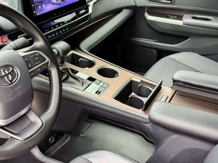 Granvia 2026 Model Intelligent Hybrid 2.5L 2WD Comfort Edition – фото 7