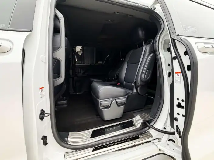 Granvia 2026 Model Intelligent Hybrid 2.5L 2WD Comfort Edition – фото 11